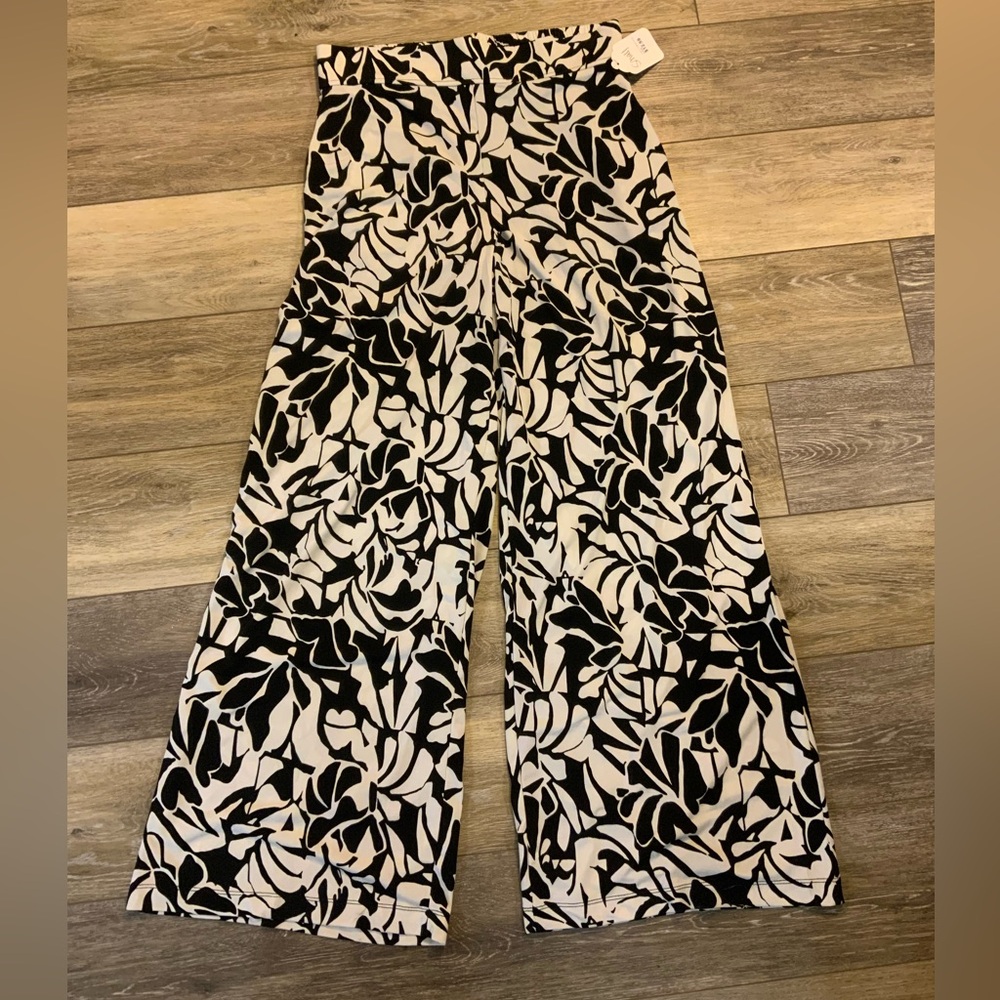 Black and White Patterned Women's Pants